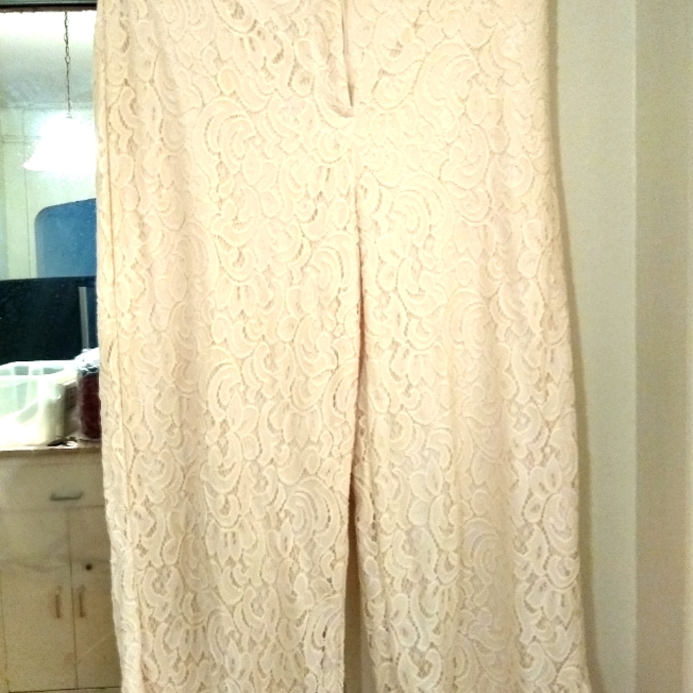 Alfani size 16, pale pink lace lined crop pants